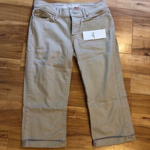 Khaki capris